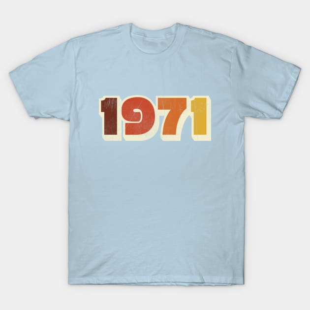 1971 T-Shirt by FandomTrading